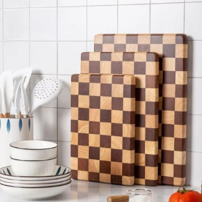 planche a decouper en bois rangement facile damier