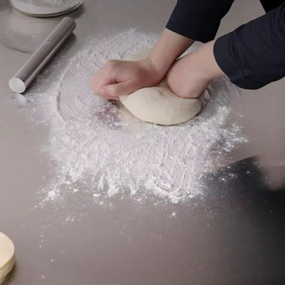 planche à découper surface lisse inox